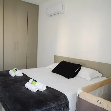 Nissi Route 76 Ajía Nápa