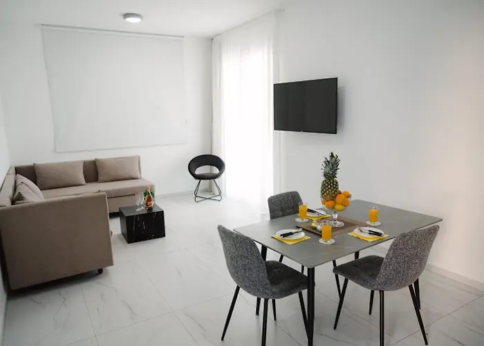 Nissi Route 76 Apartamento *